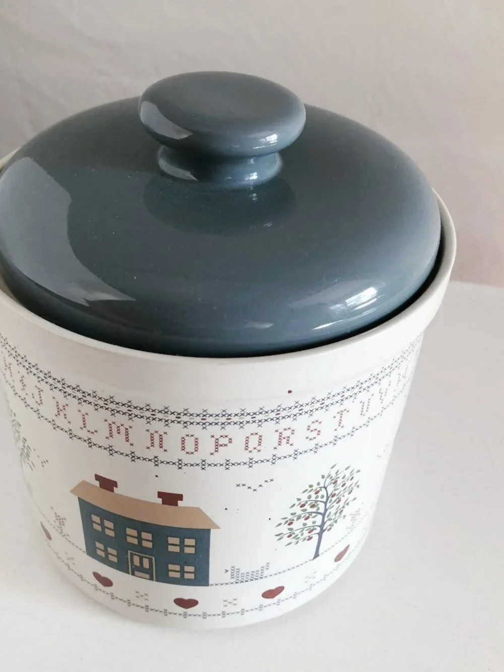 Vintage 70s Treasure Craft 
